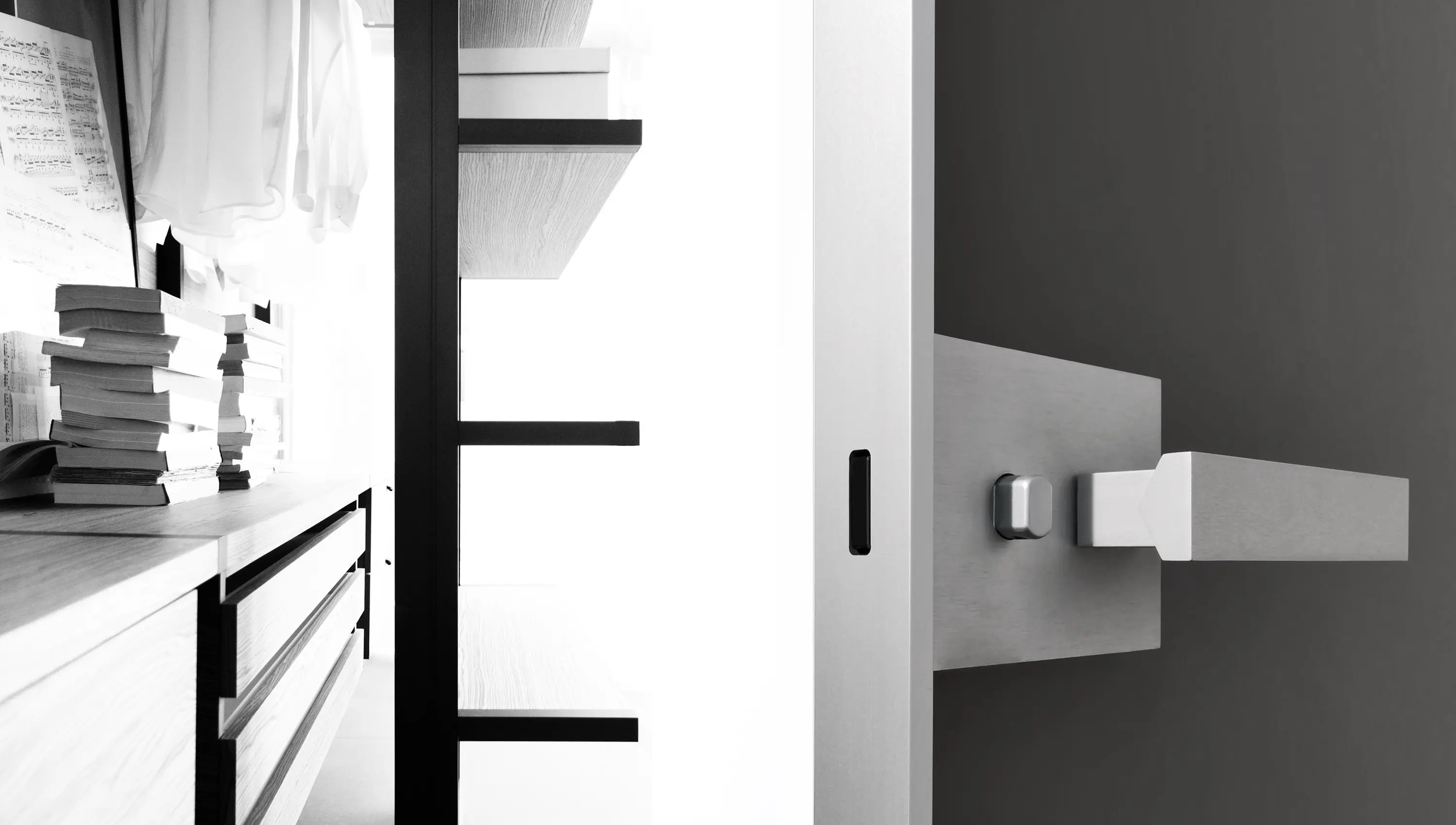 gallery-slide-0